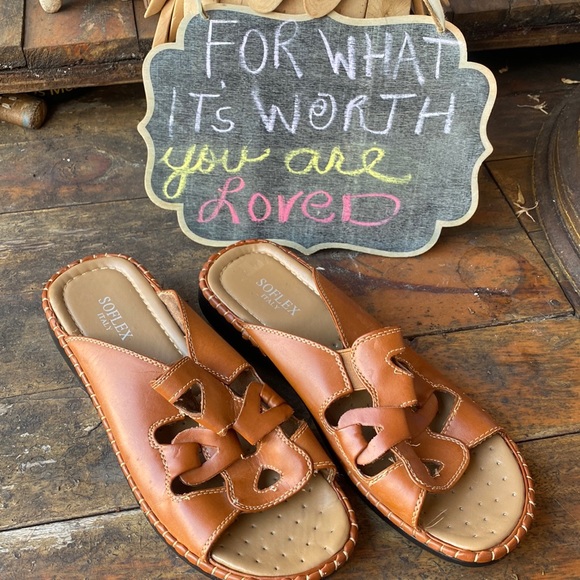 218-You Are Lovely ❤️ Soflex Wedge Leather Slip Sandals - Picture 1 of 5